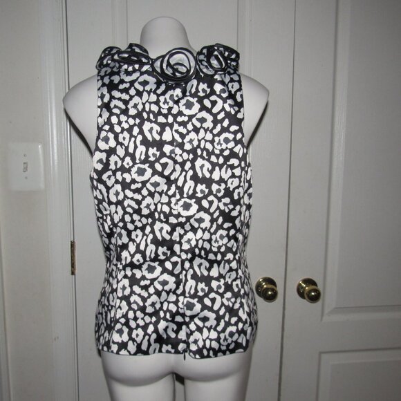 Jackie Jon New York Rosette-Neck Animal Print Shell Top • Size 12 | Chic Elegant - Picture 5 of 6